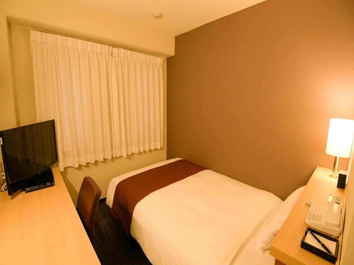 Via Inn Shin Osaka West Esterno foto