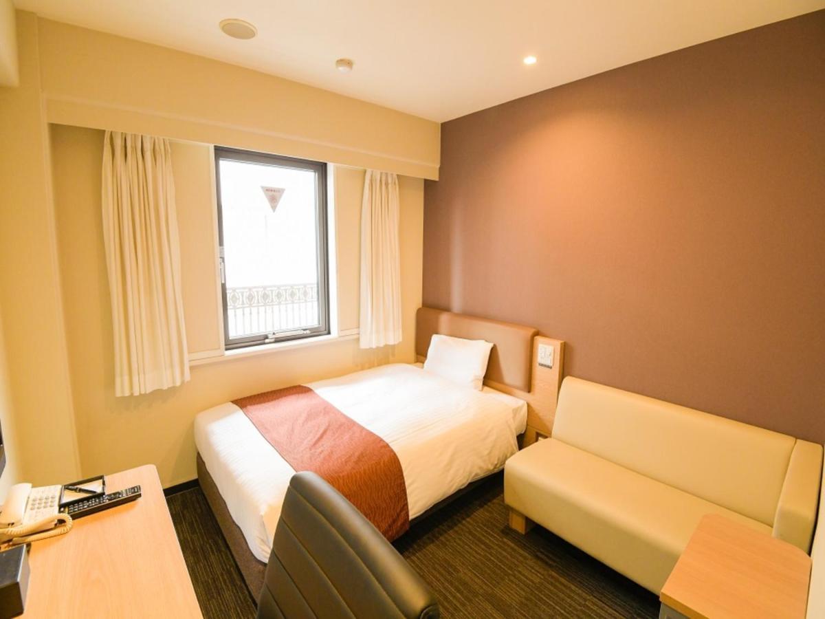Via Inn Shin Osaka West Esterno foto