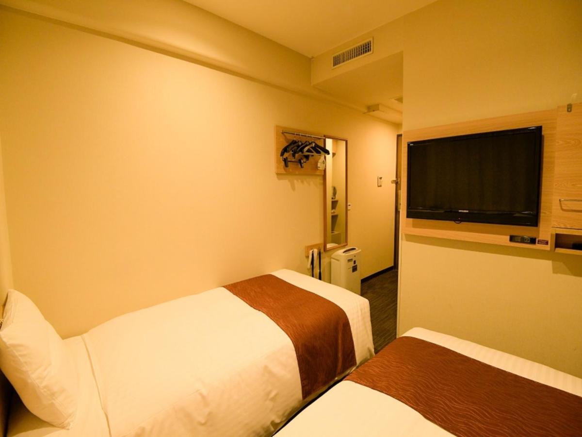 Via Inn Shin Osaka West Esterno foto