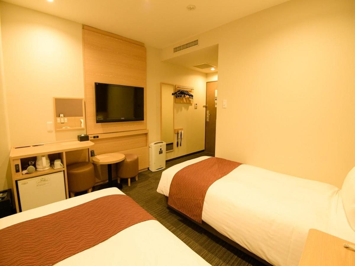 Via Inn Shin Osaka West Esterno foto