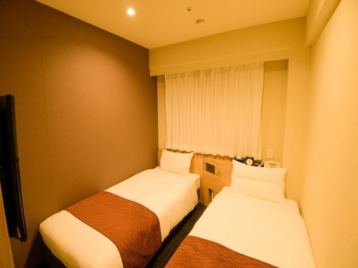 Via Inn Shin Osaka West Esterno foto